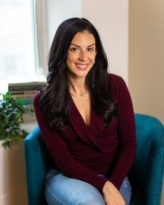 Nicole Andreoli - Licensed Psychology Therapist in 10016 | Wellzy
